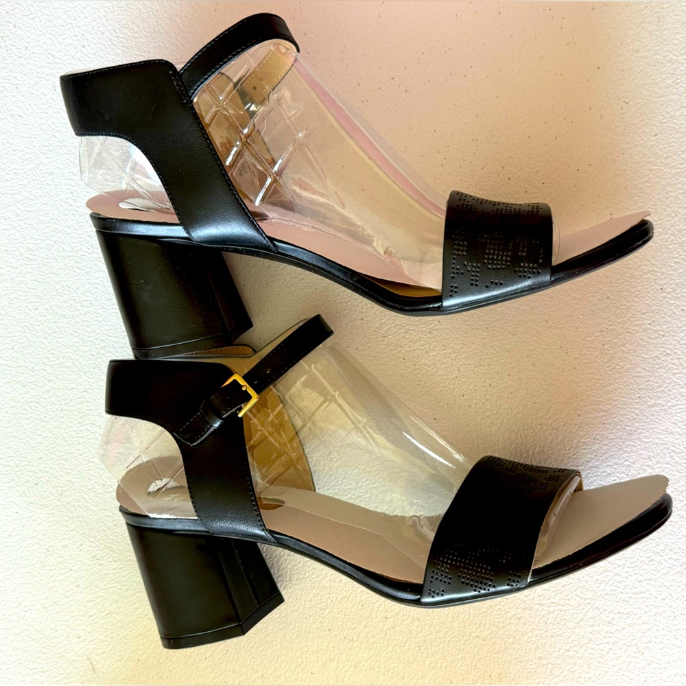 NIB, Naturalizer Heel Sandal, W10